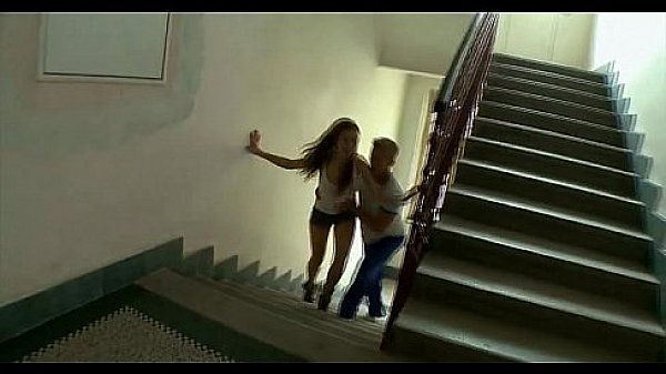 Nonton Beauty Does A Perfect Oral Pleasure thumbnail