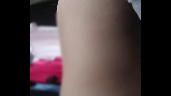 Play MP4 - Chica de hermosos pechos montando y poni&eacute;ndose en cuatro