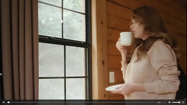 Tremendo culo posando 