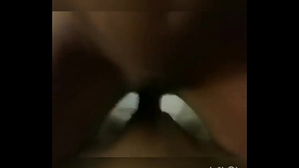 Nonton Need Two Hands thumbnail