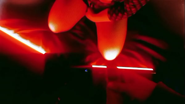 Nonton Me Follo A Mi Madrastra Cuando Termina De Hablar Con Sus Esposo Por Celular thumbnail