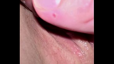 Play MP4 - 5 things WHY 18 YEARS OLD GIRLS drive men crazy