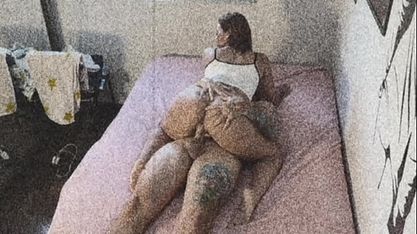 Caracaescondida pra comer a minha meia irma