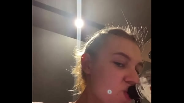 Play MP4 - First time squirting in public&period; Sit on the cam