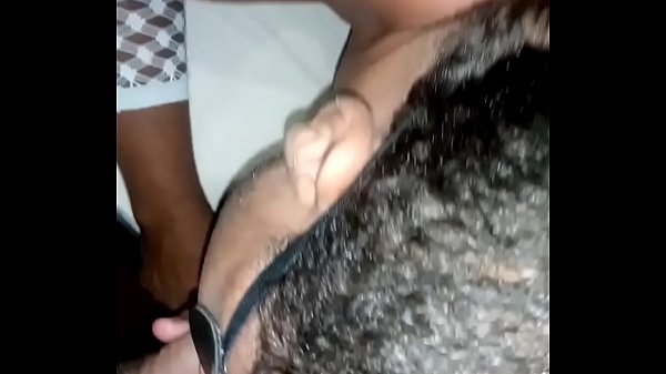 PASSIVO CHUPA A PICA DO MACHO 