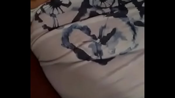 Películas pornoen español Greisy khukse masturba para mi mientras está en la casa de su papá Vicktor le gusta ver_porno delesbianas