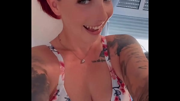 Nonton Mittagspause? Ich Lieg Nackt Und Warte Auf Deine Nachricht Wie W&auml;r&rsquo;s Mit Einem Kleinen, Schmutzigen Highlight F&uuml; ... thumbnail