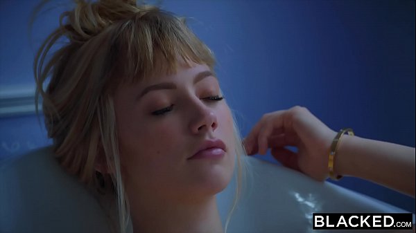 Blacked Fine Woman Lands A Dose Of Bbc thumbnail