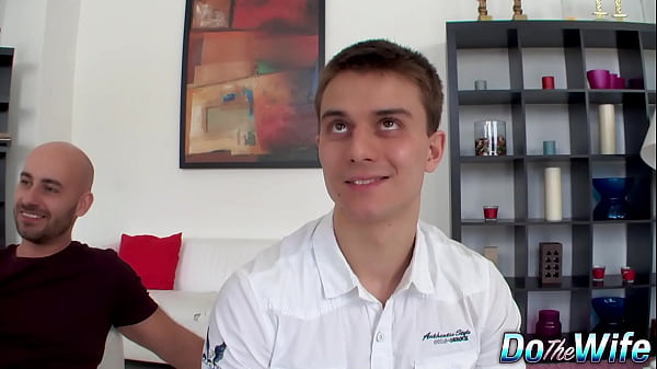 Nonton Blonde Housewife Katy Clark Fucks Right In Front Of Hubby thumbnail