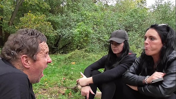 Spit-mouth Is Being Spitten! thumbnail