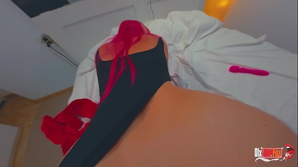 Mi hermanastra se masturba y aprovecho para follármelapor elculo