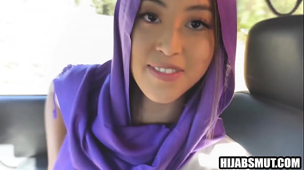 Young muslim girl fucks american BF_behind_step dad_s back