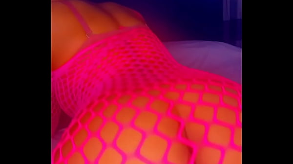 Shaking my ass on camera 