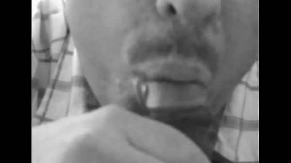 Play MP4 - She lets me swallow her load again