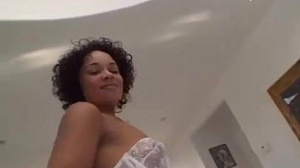Nonton Gorgeous Latina Chick Ass Pounded thumbnail