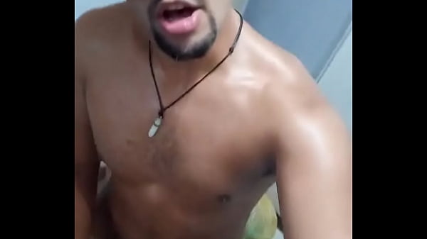 Play MP4 - Comendo um rabudo - FULL RED