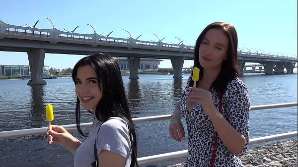 Play MP4 - Brunette lured into anal sex with classy stunner and her BF