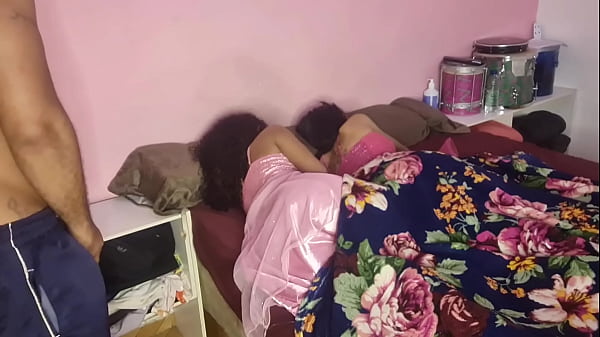 Enteadas Fofas Recebendo A Do Padrasto. thumbnail