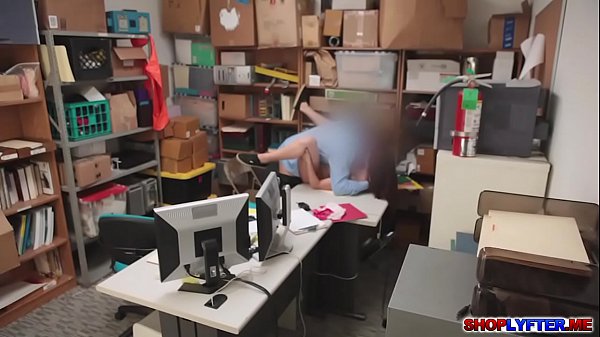 Luscious Naiomi Mae wants a whopping_hard prick