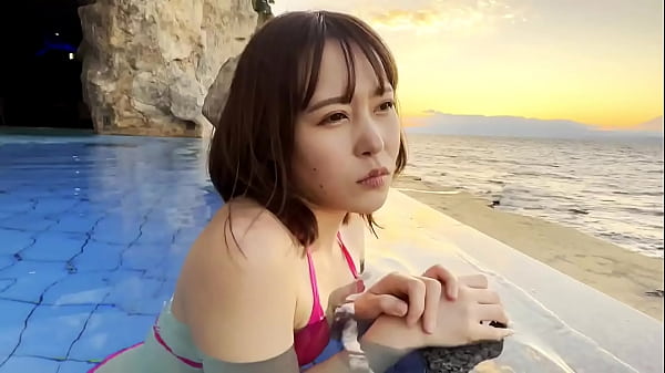 旦那とセックスレスなスタイル抜群人妻とゴム無しハメ撮りしちゃいました久々の肉棒に悦びながら目隠し&両手縛りで感度はビンビンmax！『膣内に射精して///』欲求不満人妻の中出し懇願に応えて本気交尾で中出し&顔射の濃厚2連戦！！ Part1 thumbnail