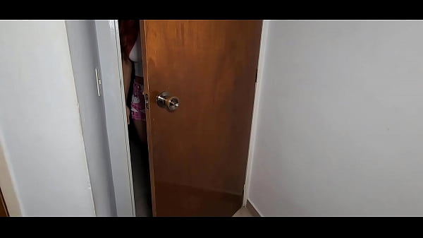 Nonton Hermanastra Inocente Le Doy Un Masaje Y La Muy Ninf&oacute;mana Se Calienta Que Deja Que Le Reviente El Culo thumbnail