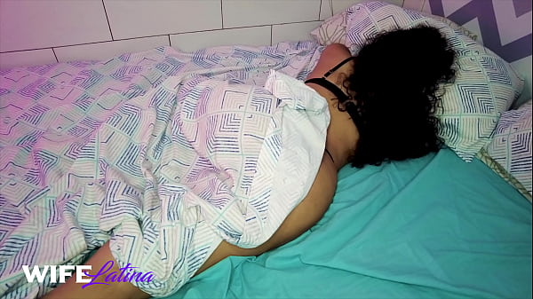 Play MP4 - ela recebeu pau no caf&eacute; da manh&atilde;