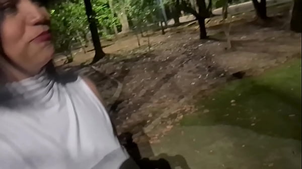 Aventurasdo Casal MattosTransando na praça da_cidade