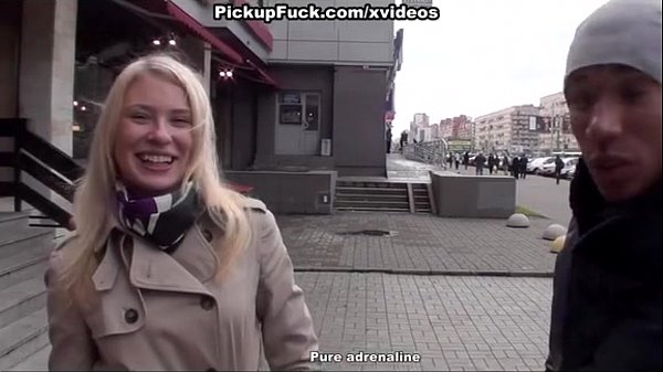 Play MP4 - Pick up movie with pretty babe