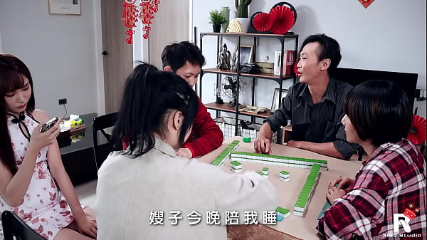 Play MP4 - SWAG feifeibebe 過年啪特輯 30 秒預告 完整版請到 SWAG&period;Live 觀看