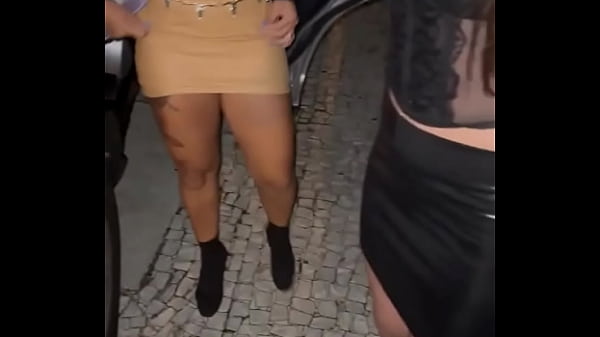 Estavamos nos preparando para aprontar o corno n&atilde;o perdeu a chance de pegar o celular e mostrar os detalhes dessa noite 