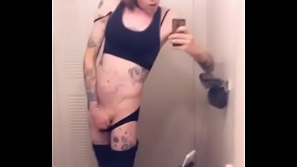 Yoga Girl Loves Showing Her Body