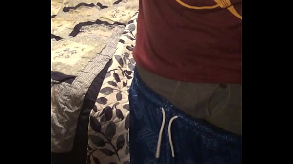 Play MP4 - Revealing my big dick from my pants