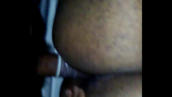 Big butt Baltimore chick likes anal