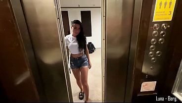 Nonton Came To My Hotel Neighbor For Help... He Fucked All My Holes Instead Part thumbnail