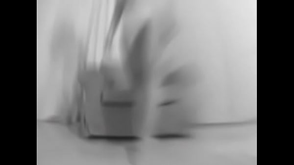 Please camera zooom in 