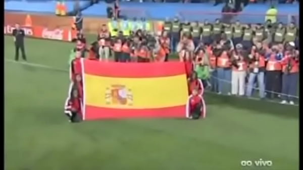 Morena Rebolando na ika_Wh