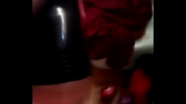 Play MP4 - Come on u Kno u want it