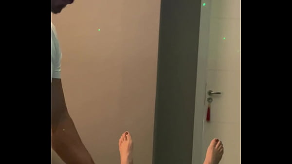 Discover theUnbelievable A_Glimpse_into Gi_s Sensual Journey