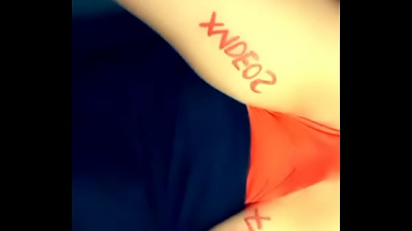 Nonton Red Pussy thumbnail