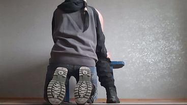 My lesbian student performs analingus for a good grade 