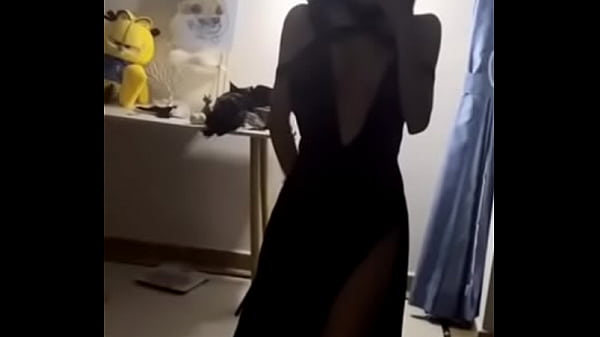 Play MP4 - Party night&excl;