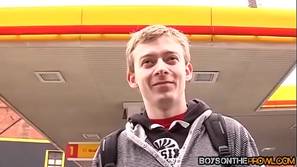 Play MP4 - Schoolboy twink fucked and sucked in hardcore van threesome