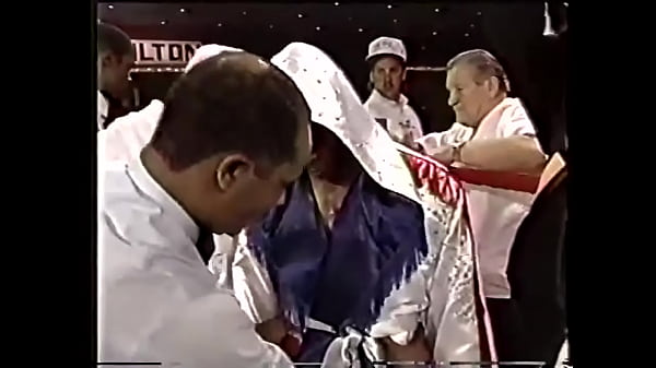 Nonton El Trueno Vs El Rayo thumbnail