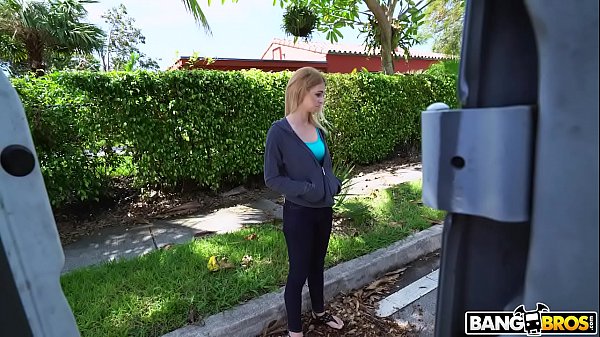 Play MP4 - BANGBROS - Outsmarting A Hustler Named Lilli Dixon For Sex on The Bang Bus