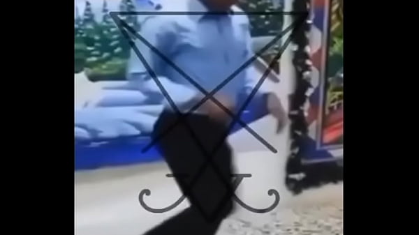 Nonton Satan Edit On The Beatch thumbnail