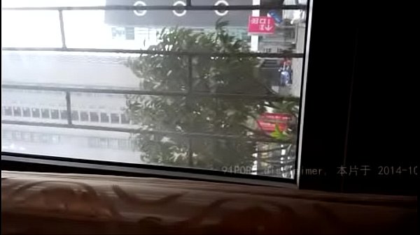 中国人浩哥_炮友闺蜜饭桌上的炮