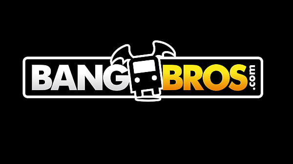 Play MP4 - Curvy Maid Bangs For Bucks