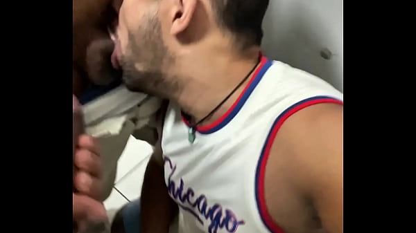 Gays No Banheiro thumbnail