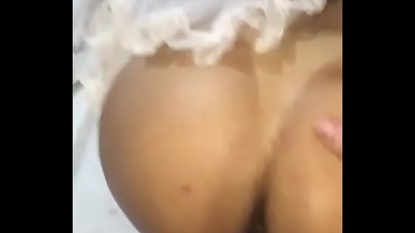 mostrando cuzinho para amigo