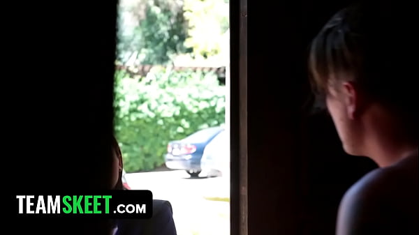 Play MP4 - Innocent bible girl stays a virgin but fucked in the ass